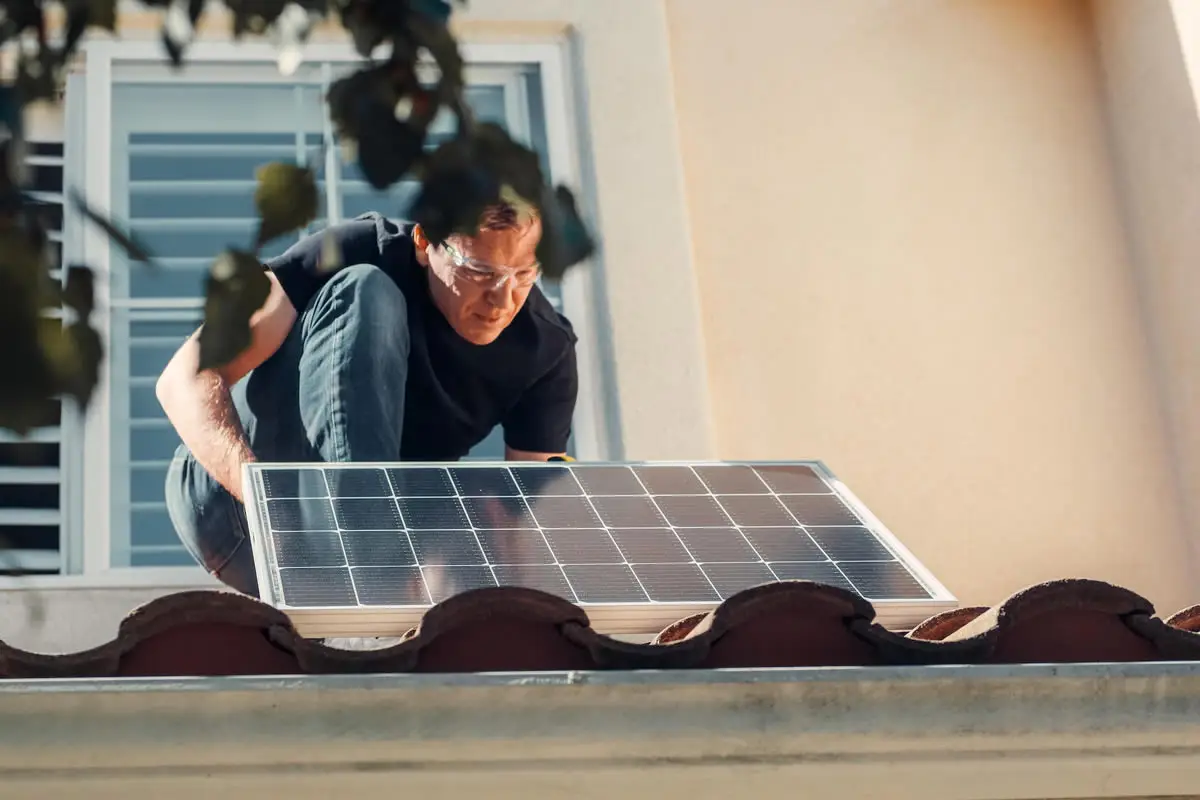 Cómo instalar paneles solares en mi casa